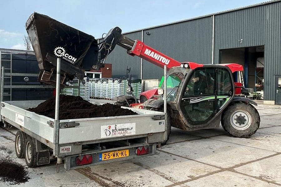 afhalen,driveinwinsum,bustotaal,losgestort,potgrond,bemestetuinaarde,stalstrooisel,houtpellets,haardhout,tuinproducten,pelletskachel